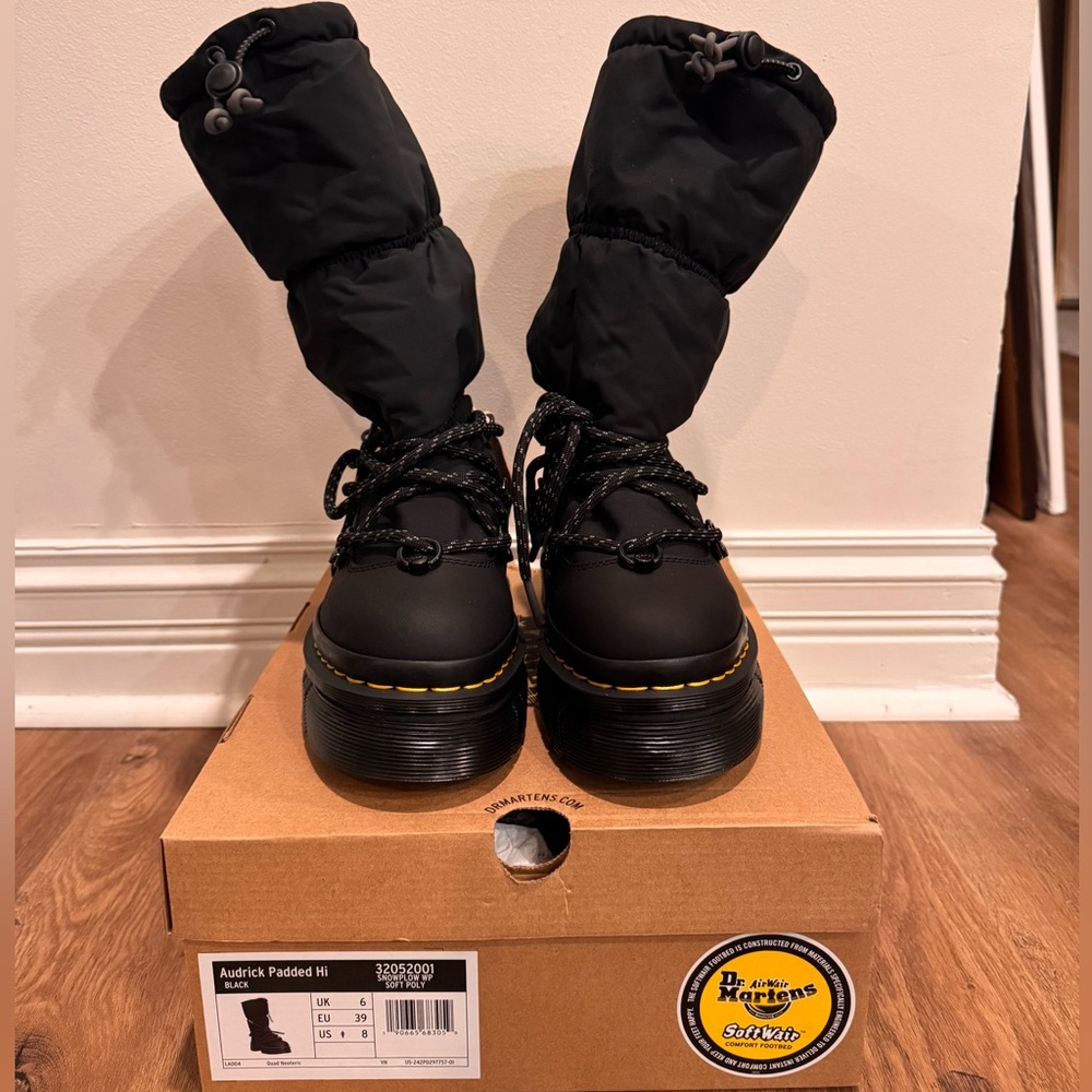 Dr. Martens Audrick Hi Puffer Boots in Black Women’s Size 8